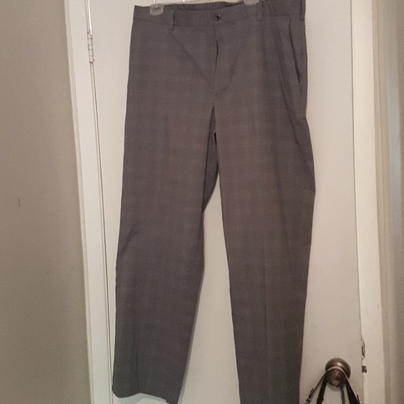 Dress pants, Size 32 - Picture 1 of 3